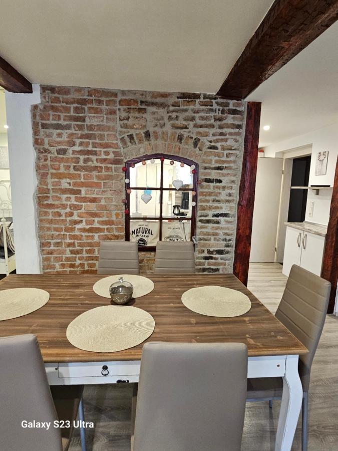 Ferienwohnung ,,Hinter Der Mauer" Хильдбургхаузен Экстерьер фото