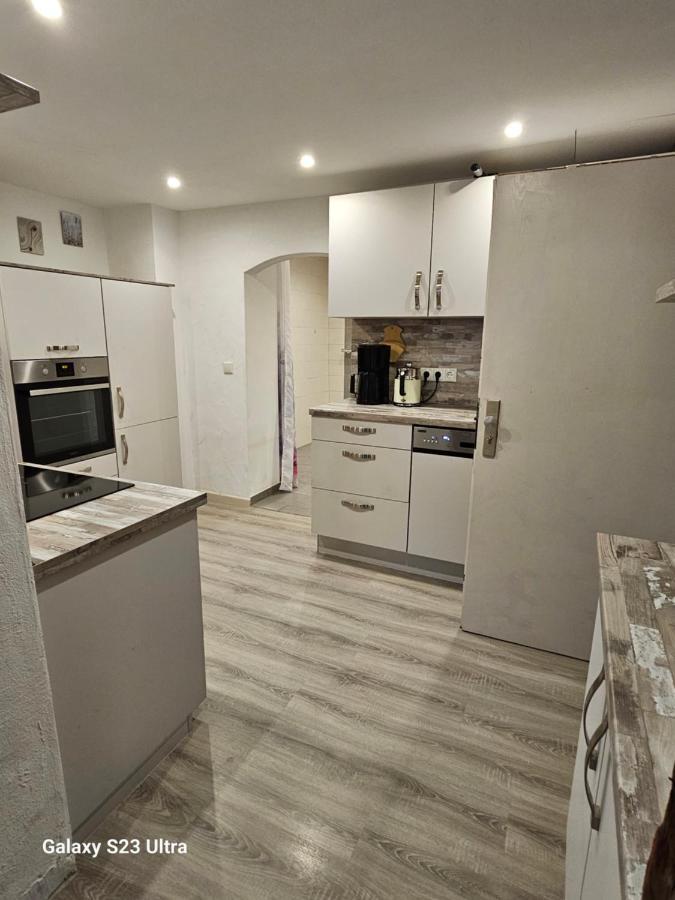 Ferienwohnung ,,Hinter Der Mauer" Хильдбургхаузен Экстерьер фото